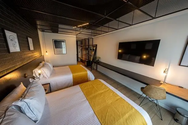 Deluxe Tek Büyük Yataklı Oda