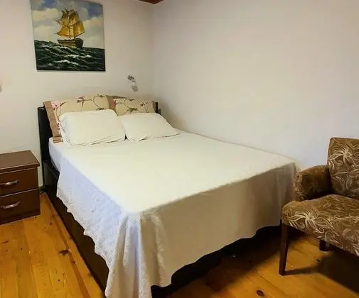 Tek Kişilik Oda - Cadde Manzaralı