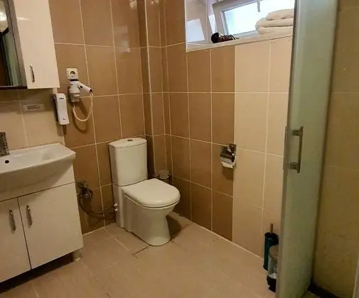 Tek Kişilik Oda - Cadde Manzaralı