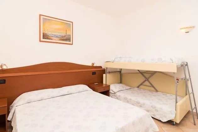 Dört Kişilik Oda