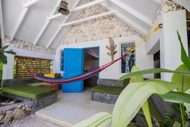 Bungalow with Front Pool View