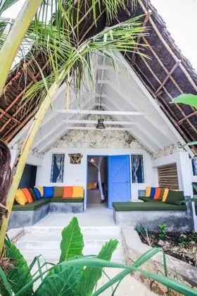 Bungalow with Front Pool View