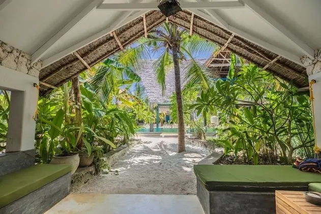 Bungalow with Front Pool View