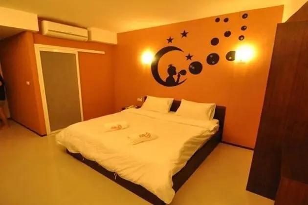 Deluxe King Room