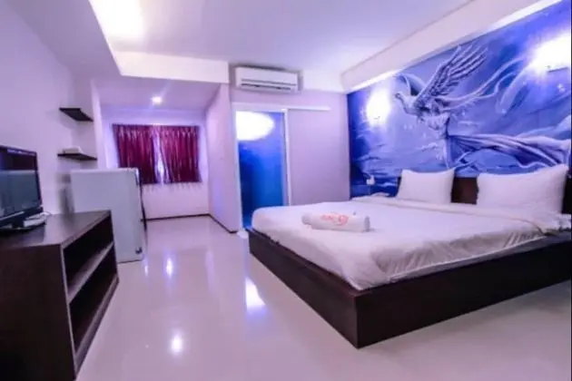 Standard King Room
