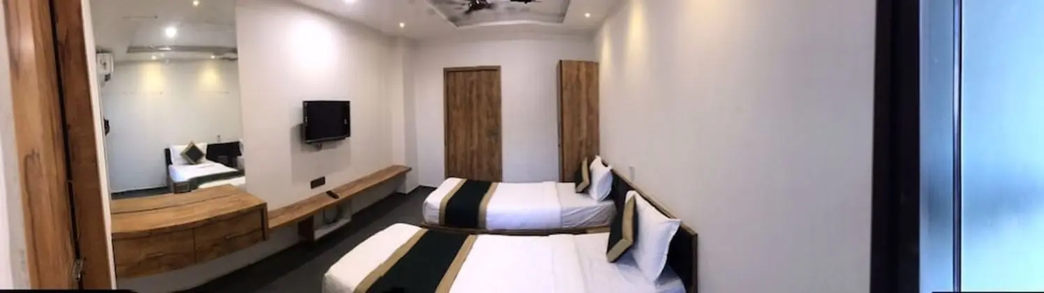 Deluxe Tek Büyük Yataklı Oda
