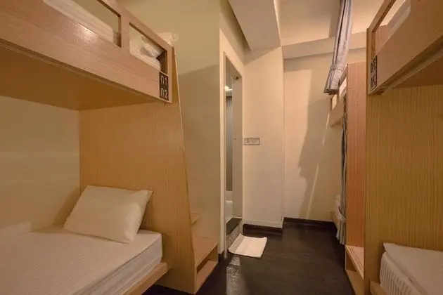 Superior Ortak Ranzalı Oda, Karma Ranzalı Oda (Single Bed)