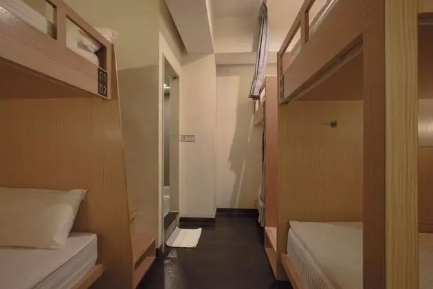Superior Ortak Ranzalı Oda, Karma Ranzalı Oda (Single Bed)