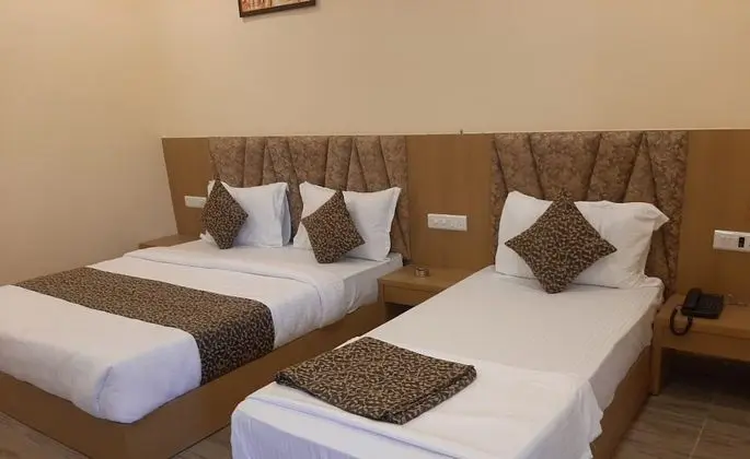 Deluxe Üç Kişilik Oda
