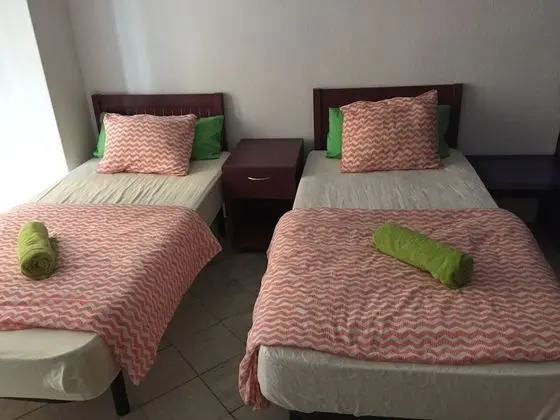 Tek Büyük Yataklı Oda, Ortak Banyo, Şehir Manzaralı