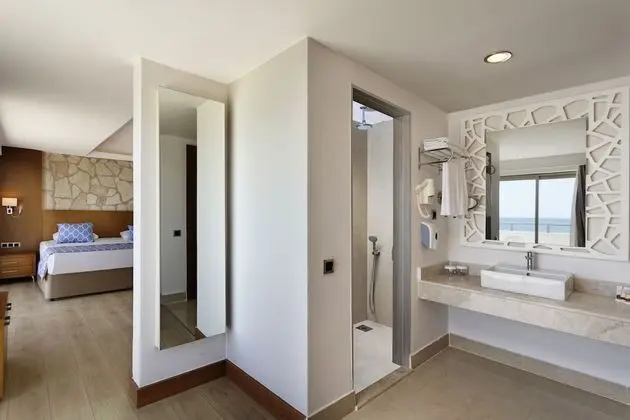 Standard Single Room Sea View