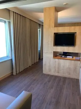 Deluxe Oda, 1 Büyük (Queen) Boy Yatak