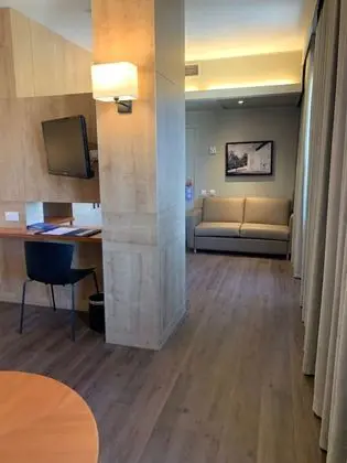 Deluxe Oda, 1 Büyük (Queen) Boy Yatak