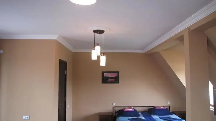 Tek Büyük Yataklı Oda, Ortak Banyo