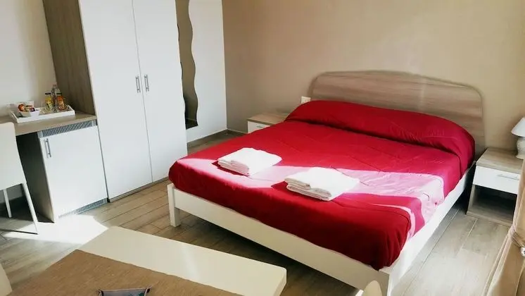 Comfort Tek Büyük Yataklı Oda (Anema e Core)
