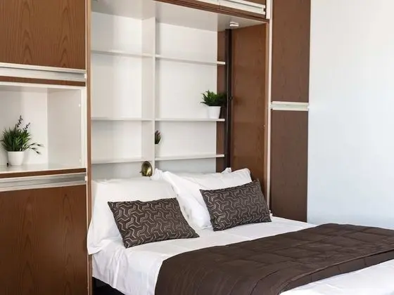 Tek Büyük veya İki Ayrı Yataklı Oda, Göl Manzaralı