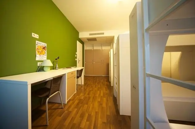 One Bed in a Dorm Room  for 6 people