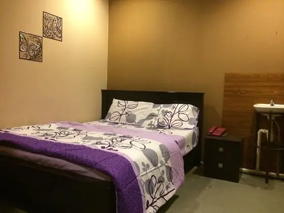 Tek Büyük Yataklı Oda, Ortak Banyo