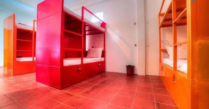 Bed in 12-Bed Mixed Dorm (2nd floor)