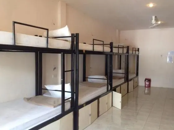 16-Bed Mixed Dormitory