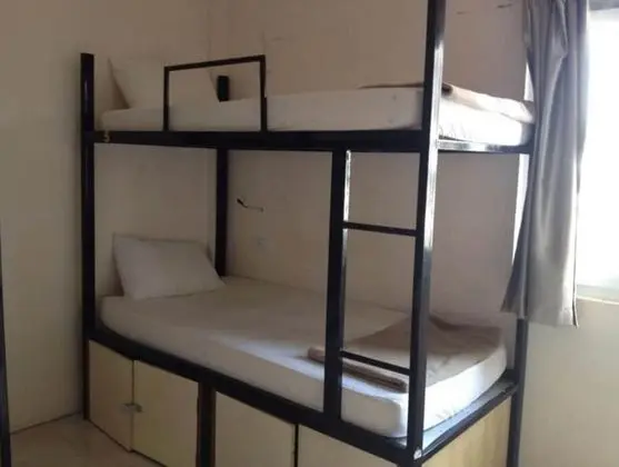 8-Bed Mixed Dormitory