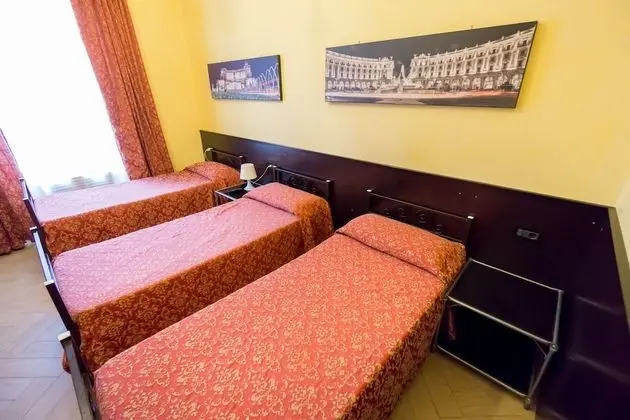 Ortak Ranzalı Oda, Karma Ranzalı Oda, Ortak Banyo