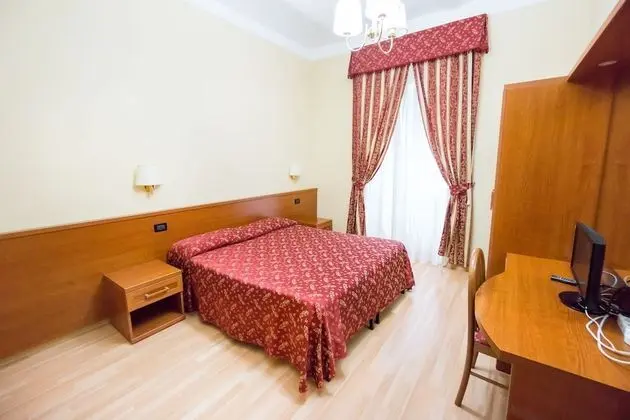 Tek Büyük veya İki Ayrı Yataklı Oda, Özel Banyo