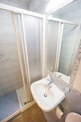 Tek Büyük veya İki Ayrı Yataklı Oda, Özel Banyo