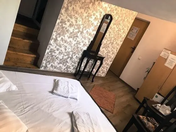 Üç Kişilik Oda