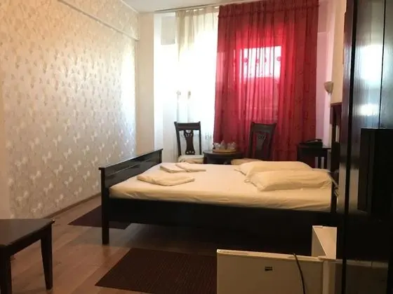 Üç Kişilik Oda
