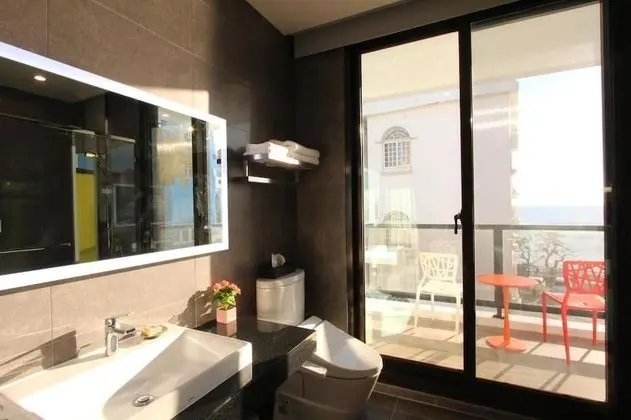 Tek Büyük Yataklı Oda, 1 En Büyük (King) Boy Yatak, Balkon, Deniz Manzaralı