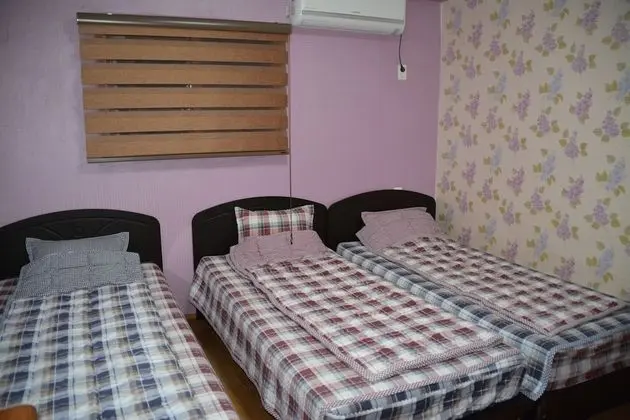 Üç Kişilik Oda