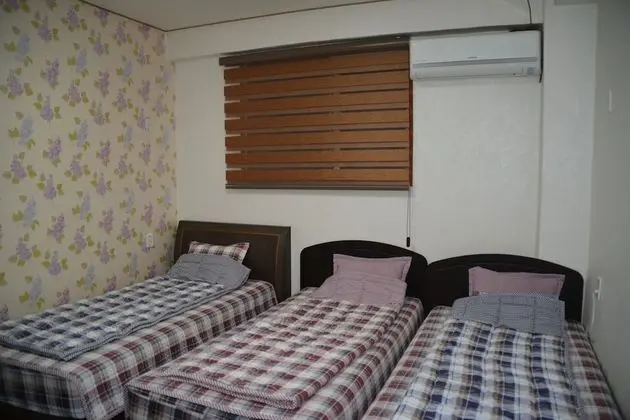 Üç Kişilik Oda