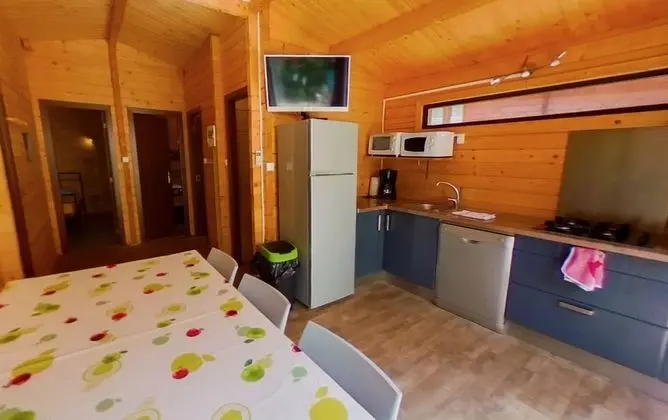 Dağ Evi (Trois Chambres)