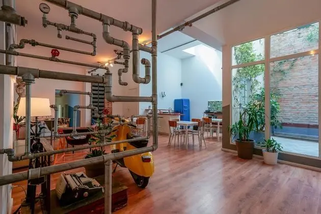 Design Tek Büyük Yataklı Oda