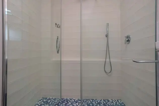 Design Tek Büyük Yataklı Oda