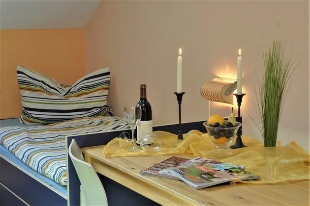 Basic Tek Büyük veya İki Ayrı Yataklı Oda