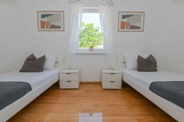 Deluxe Apart Daire, 2 Yatak Odası, Kişiye Özel Havuzlu, Kısmi Deniz Manzaralı (C1)