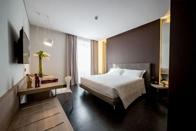 Tek Büyük Yataklı Oda