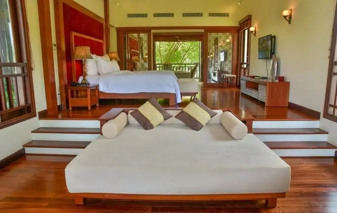 Villa, 4 Yatak Odası, Kişiye Özel Havuzlu, Denize Sıfır
