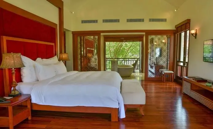 Villa, 4 Yatak Odası, Kişiye Özel Havuzlu, Denize Sıfır