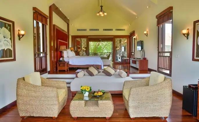 Villa, 4 Yatak Odası, Kişiye Özel Havuzlu, Denize Sıfır