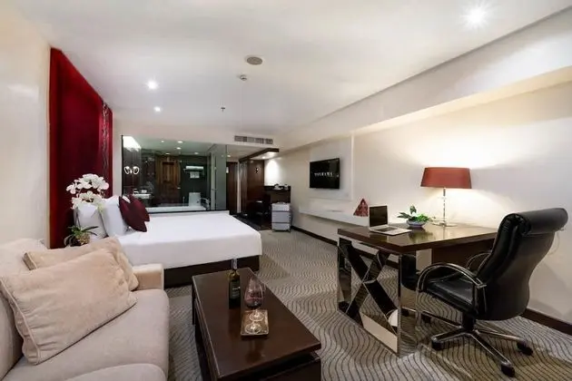 Executive Club
