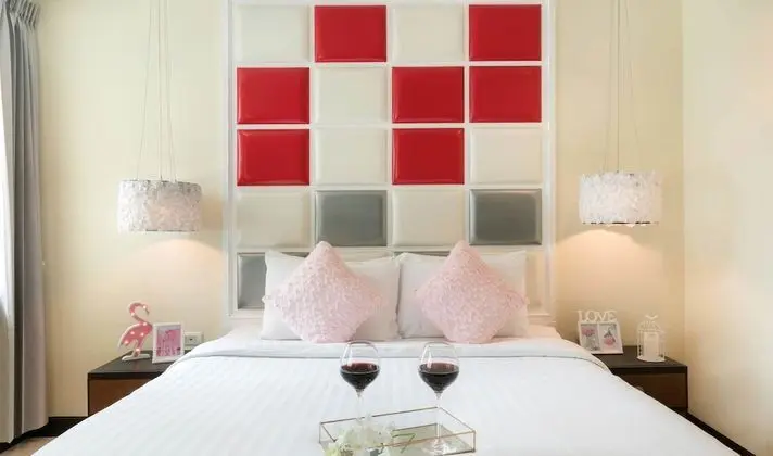 Theme Room