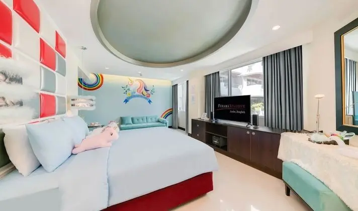 Theme Room