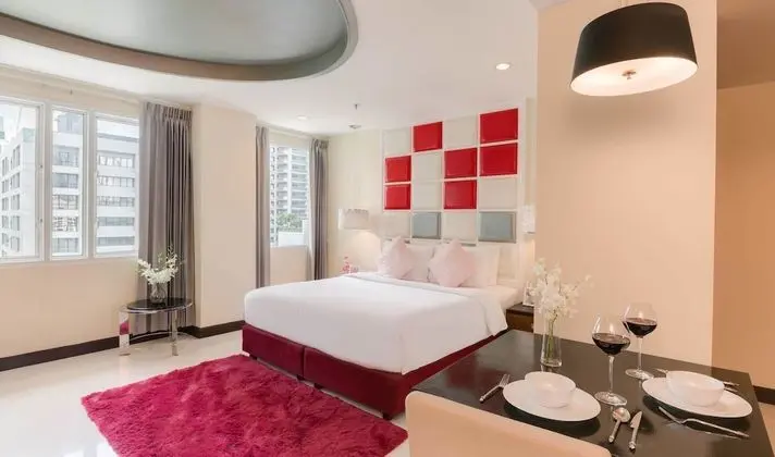 Theme Room