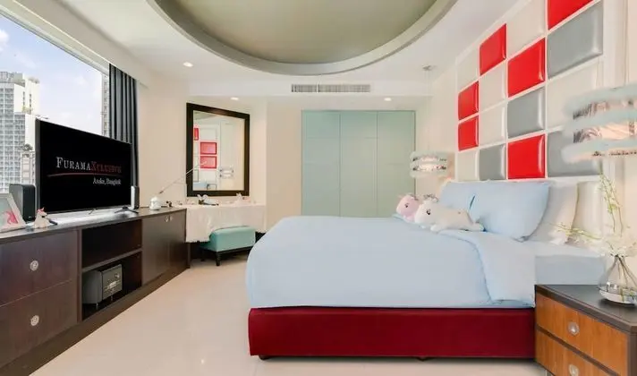 Theme Room