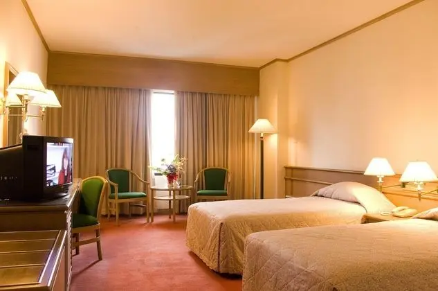 Grand Deluxe Room
