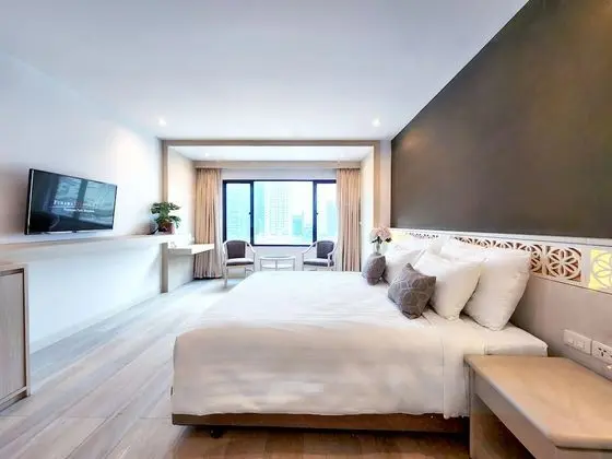 Grand Deluxe Room