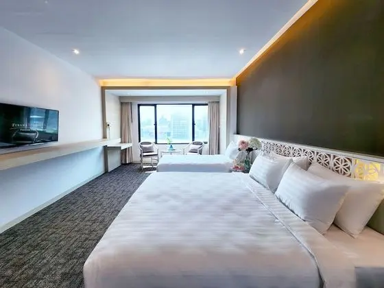 Grand Deluxe Room
